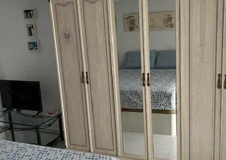 La Casa De Elisabeth Нерха